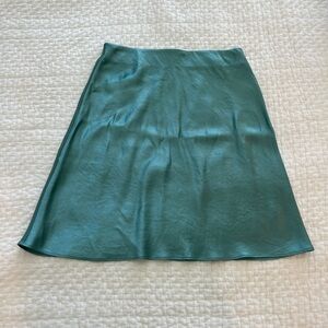 Aritzia skirt, Babaton brand.